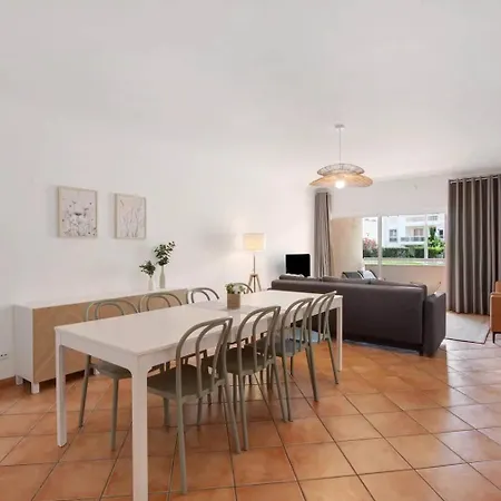 T3 G Alfarrobeira Daire *