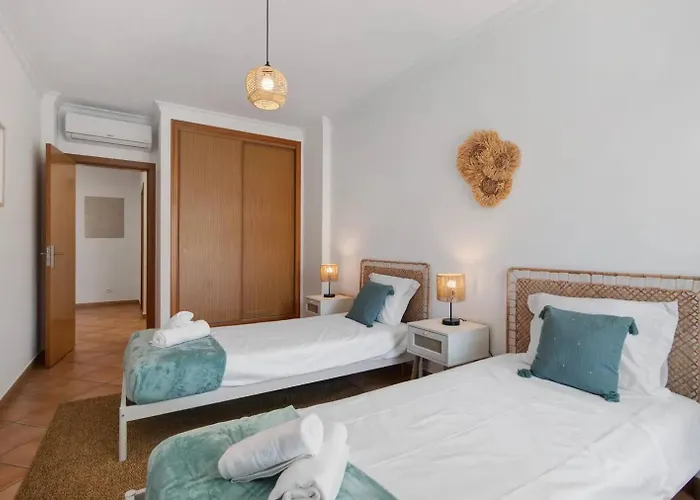 Apartment T3 G Alfarrobeira *